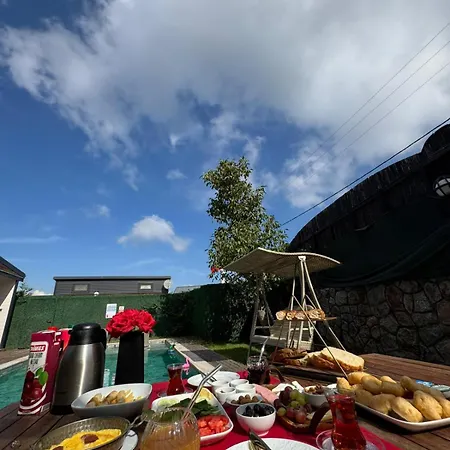 Gerendaház Bungarella Deluxe *