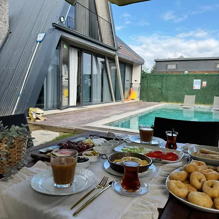 Bungarella Deluxe Gerendaház *