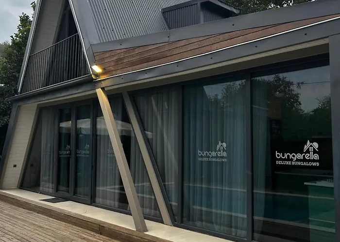 אכסניה Bungarella Deluxe ספנג'ה