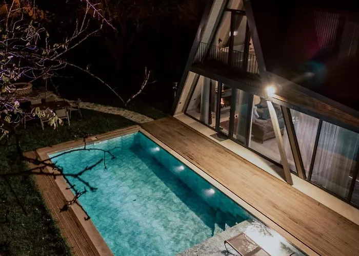 Bungarella Deluxe אכסניה ספנג'ה