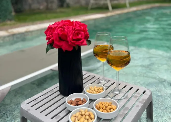 אכסניה Bungarella Deluxe *