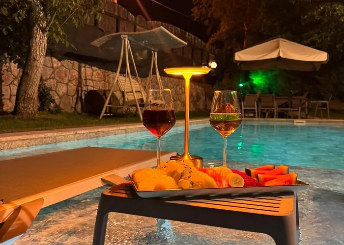 Bungarella Deluxe * ספנג'ה