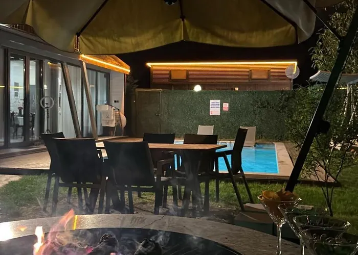 Bungarella Deluxe אכסניה *